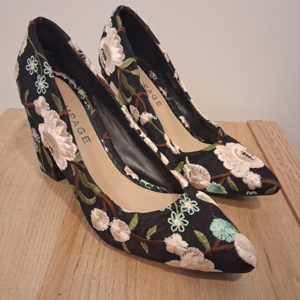 Rampage Women's RAM-Bethie Pump Embroidered Floral Size 10